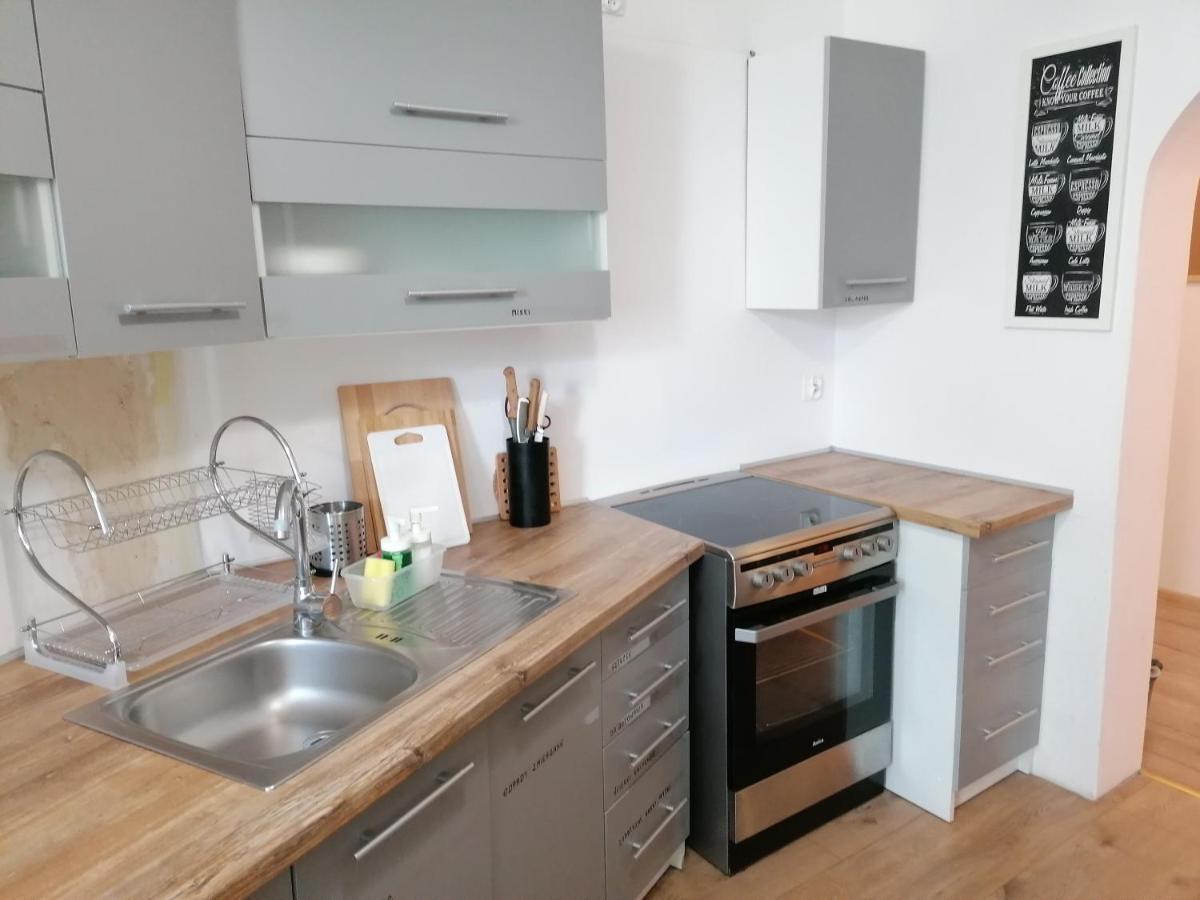 Hostel Tulip - Pokoj Jednoosobowy Nr 3 Ze Wspolna Lazienka I Kuchnia Szczecin Exterior foto
