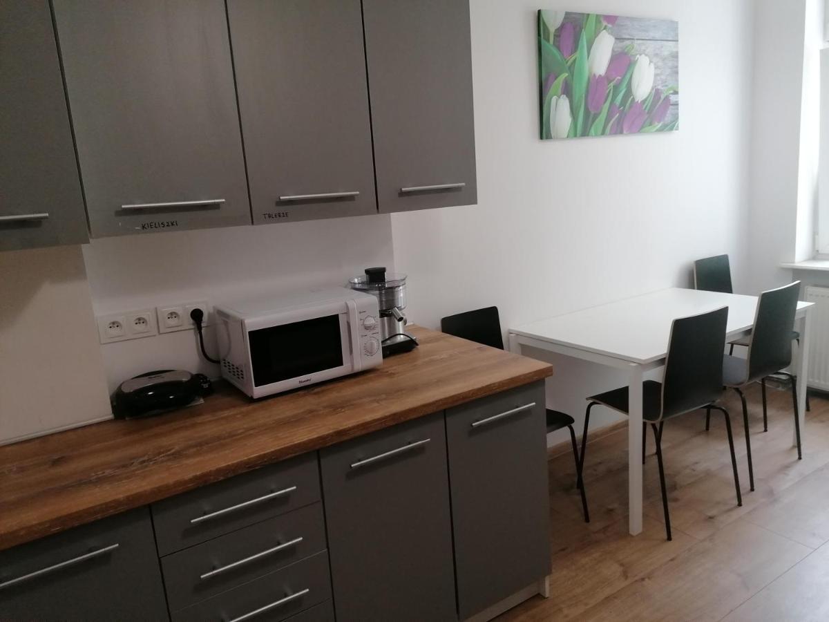 Hostel Tulip - Pokoj Jednoosobowy Nr 3 Ze Wspolna Lazienka I Kuchnia Szczecin Exterior foto