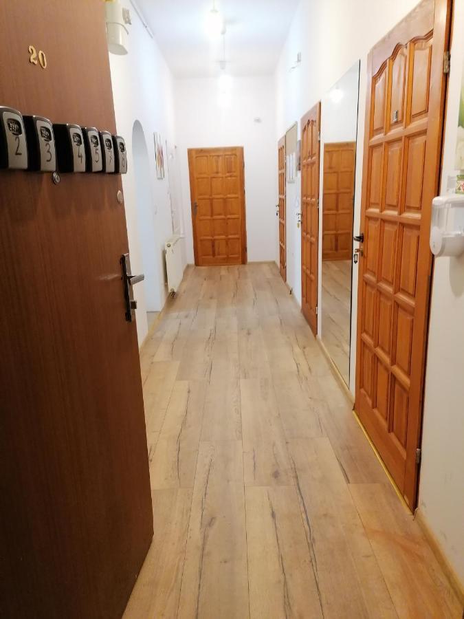 Hostel Tulip - Pokoj Jednoosobowy Nr 3 Ze Wspolna Lazienka I Kuchnia Szczecin Exterior foto