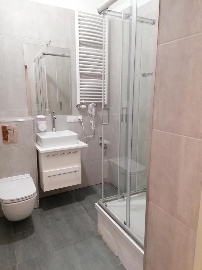 Hostel Tulip - Pokoj Jednoosobowy Nr 3 Ze Wspolna Lazienka I Kuchnia Szczecin Exterior foto